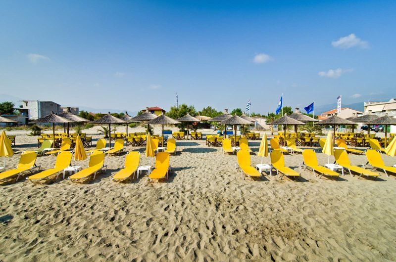 Kastri-Loutro-Mythos-Beach-Bar